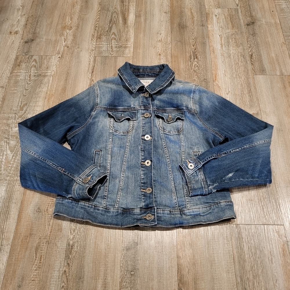 Torrid Medium Wash Distressed Denim Jean Jacket Womens Size 1X